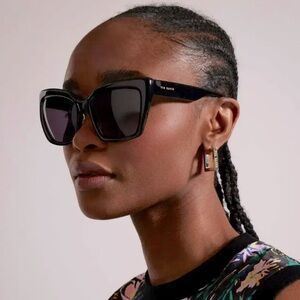 NWT Ted Baker Black Cat Eye Sunglasses